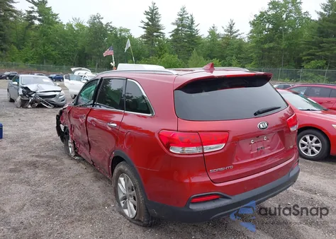2018 Kia Sorento 2.4L Lx z USA, uszkodzony, nr VIN 5XYPGDA33JG349093